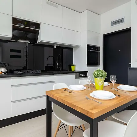 Unique And Spacious With Air Conditioning By Renters 아파트 *