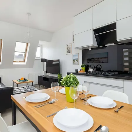아파트 Unique And Spacious With Air Conditioning By Renters