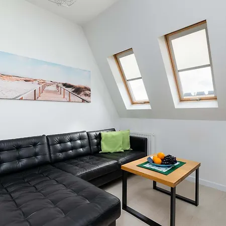 Unique And Spacious With Air Conditioning By Renters 아파트