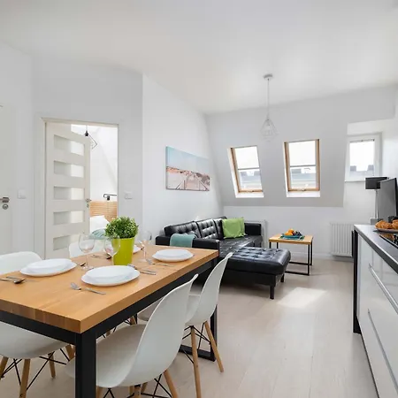Unique And Spacious With Air Conditioning By Renters 아파트 슈체친